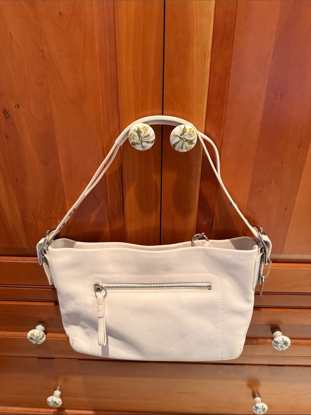 Coach East West Legacy Bag in White Leather - Picture 2 of 7